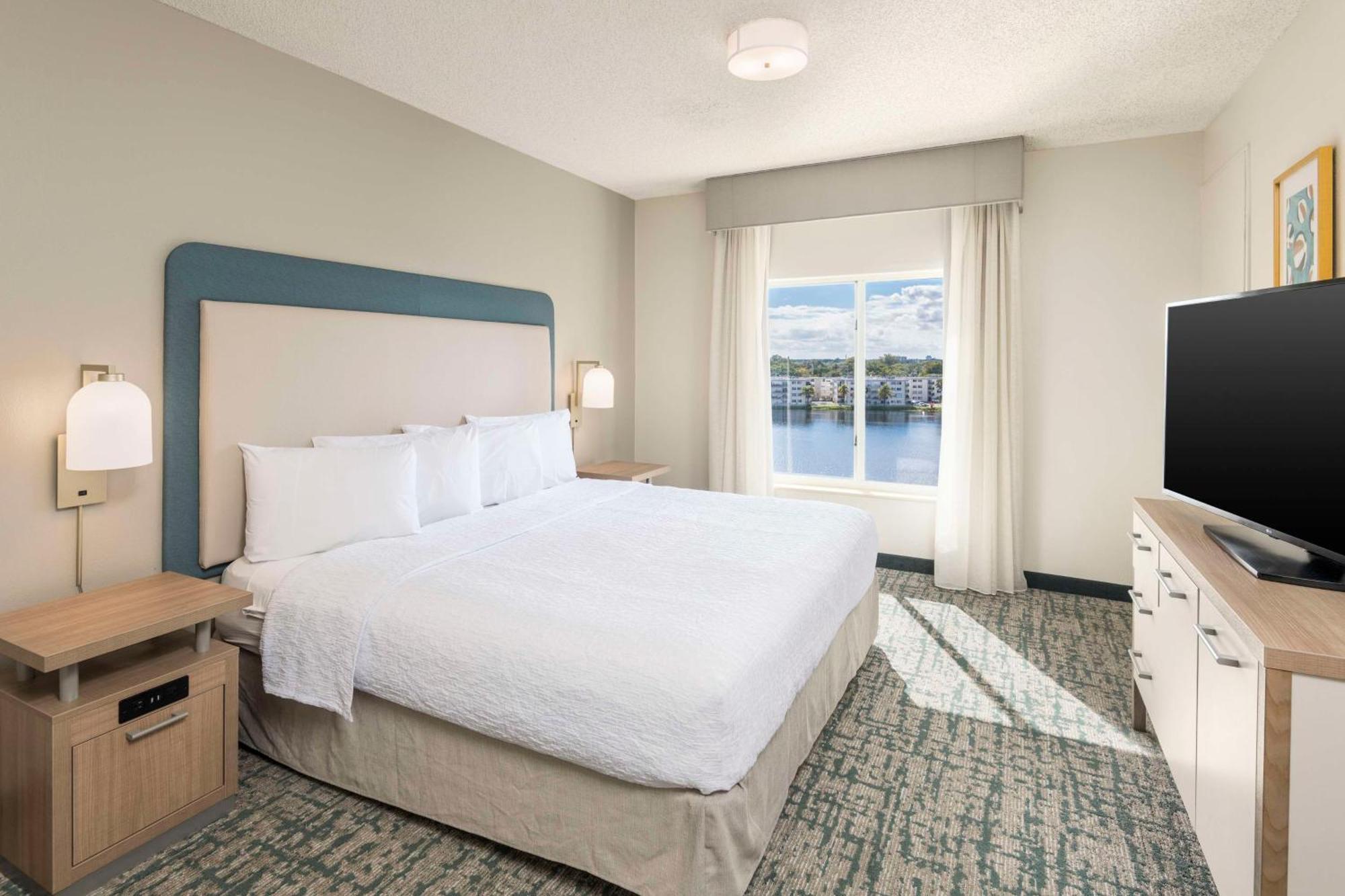 Homewood Suites Miami Airport/Blue Lagoon Ngoại thất bức ảnh