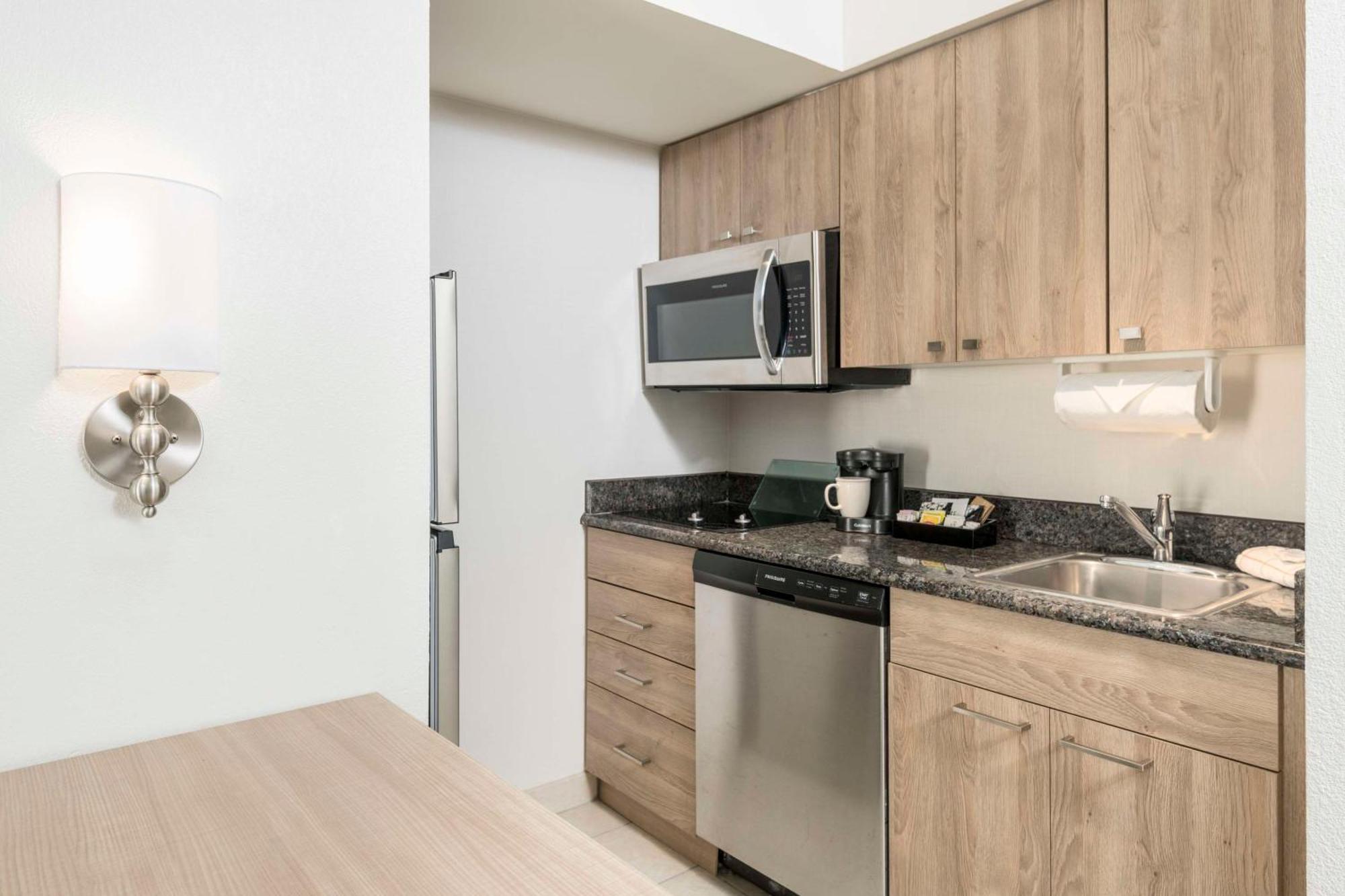Homewood Suites Miami Airport/Blue Lagoon Ngoại thất bức ảnh