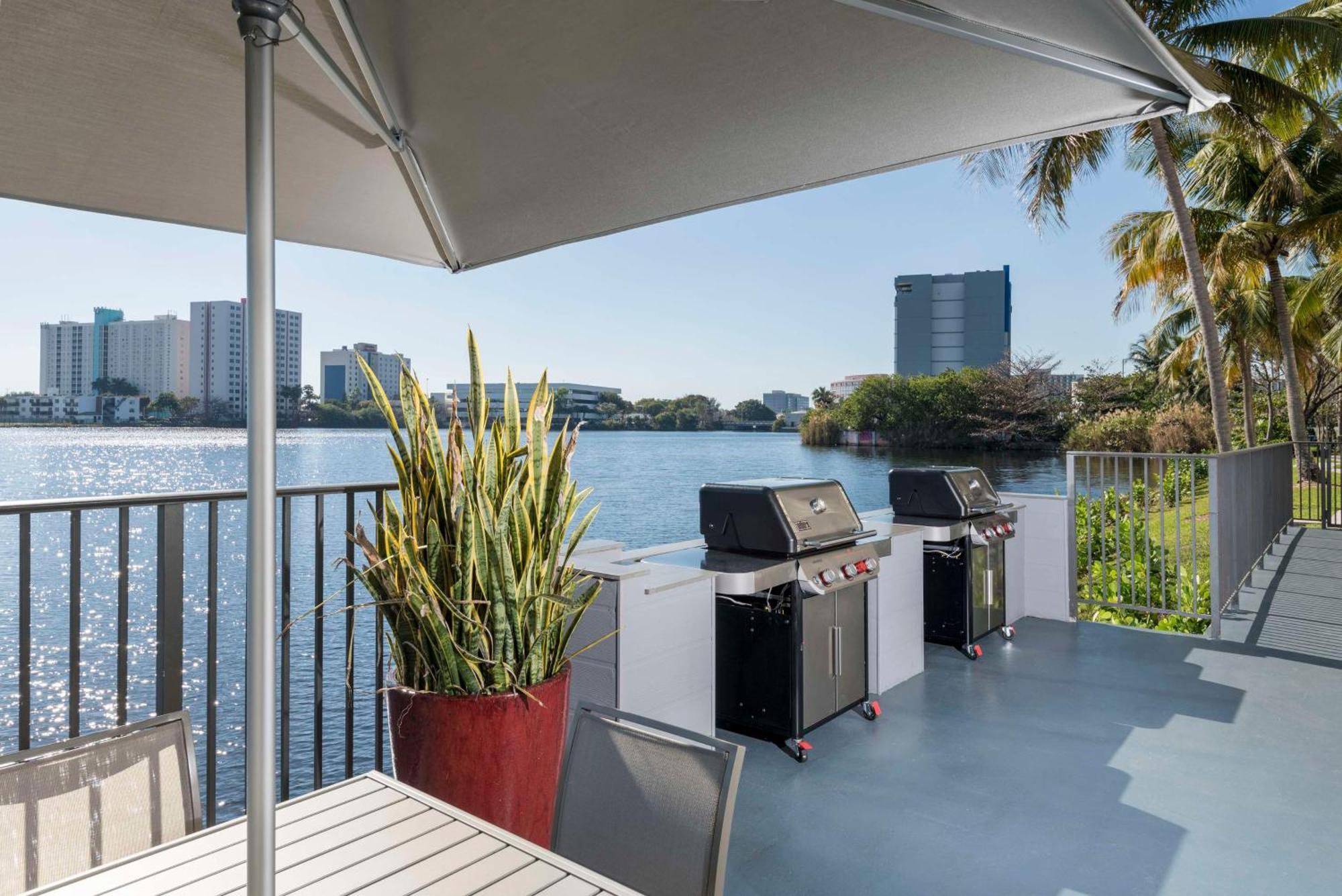 Homewood Suites Miami Airport/Blue Lagoon Ngoại thất bức ảnh